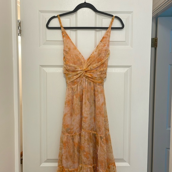 ASTR DRESS - Picture 2 of 4